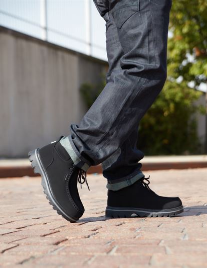 Men's Fringe Moc Toe Boot