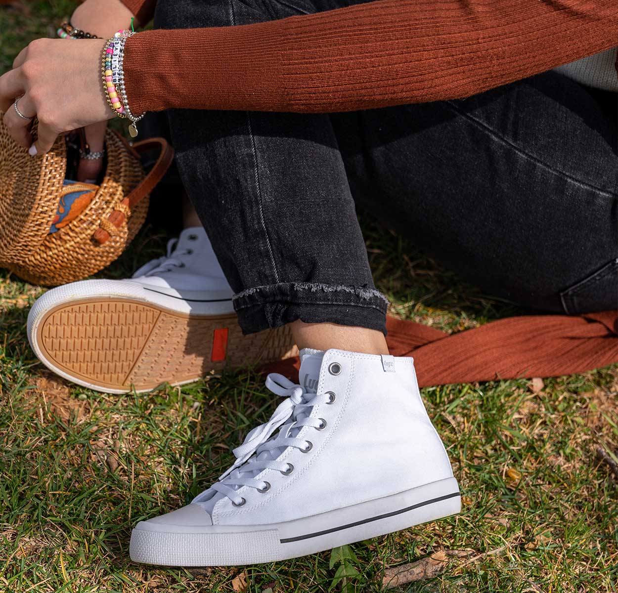 Womens Stagger Hi Sneaker White 2