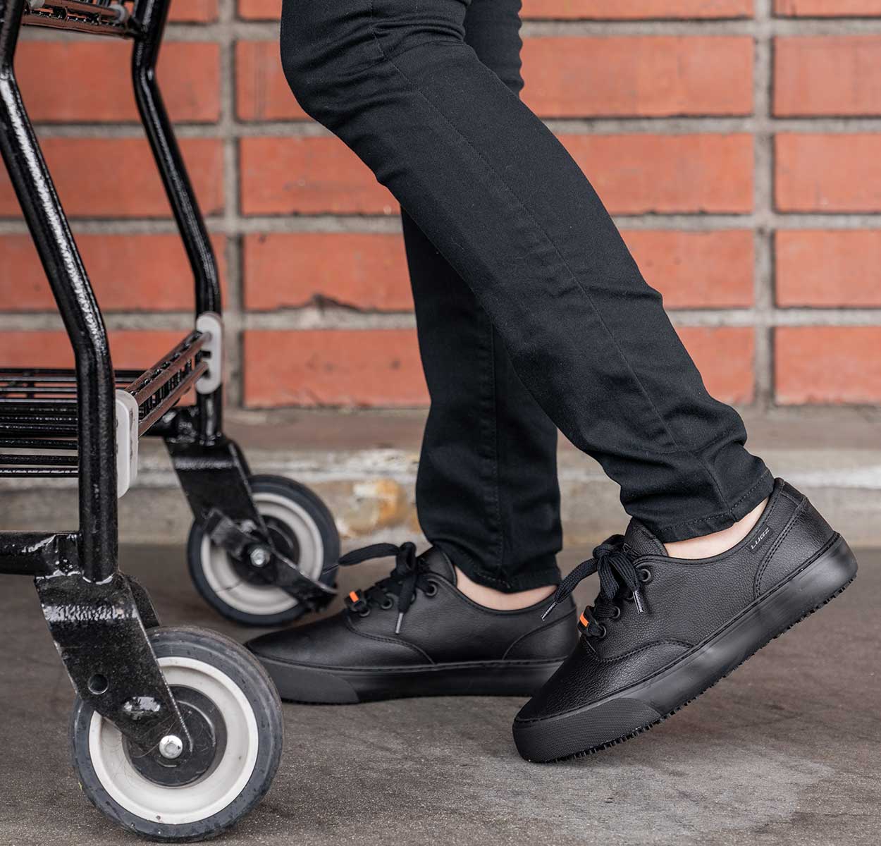 Womens Lear SR Work Sneaker 2