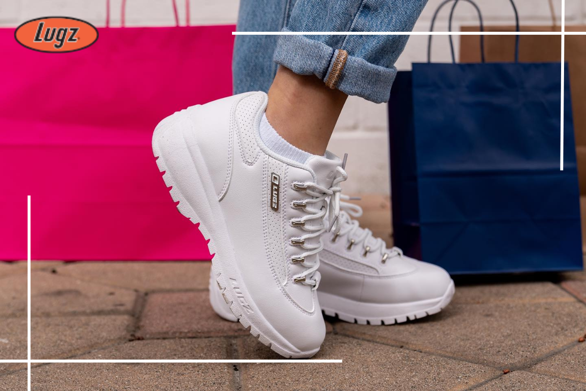 5 Protective Shoes for Women Doing Warehouse Shifts